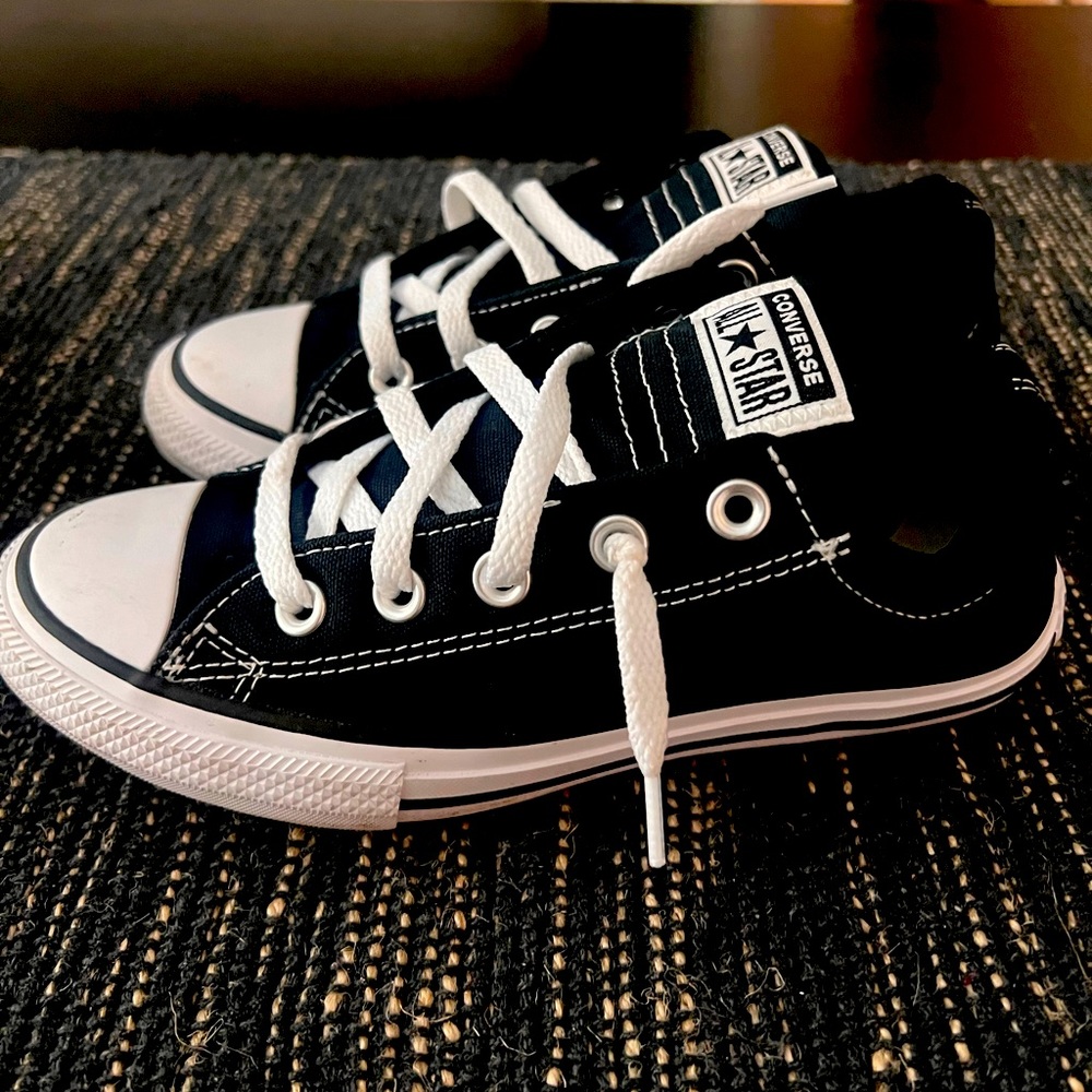 Converse Kids size 3 Black